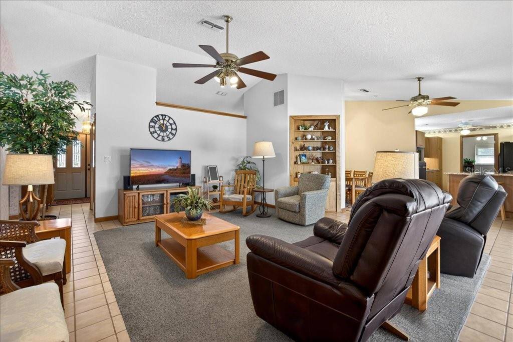 11 Parkway, Palm Coast, FL 32164