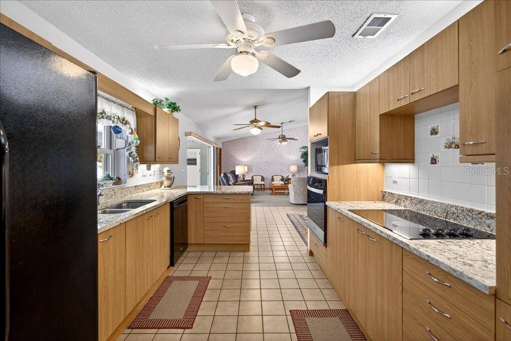 11 Parkway, Palm Coast, FL 32164