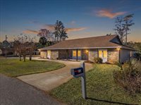 11 Parkway, Palm Coast, FL 32164