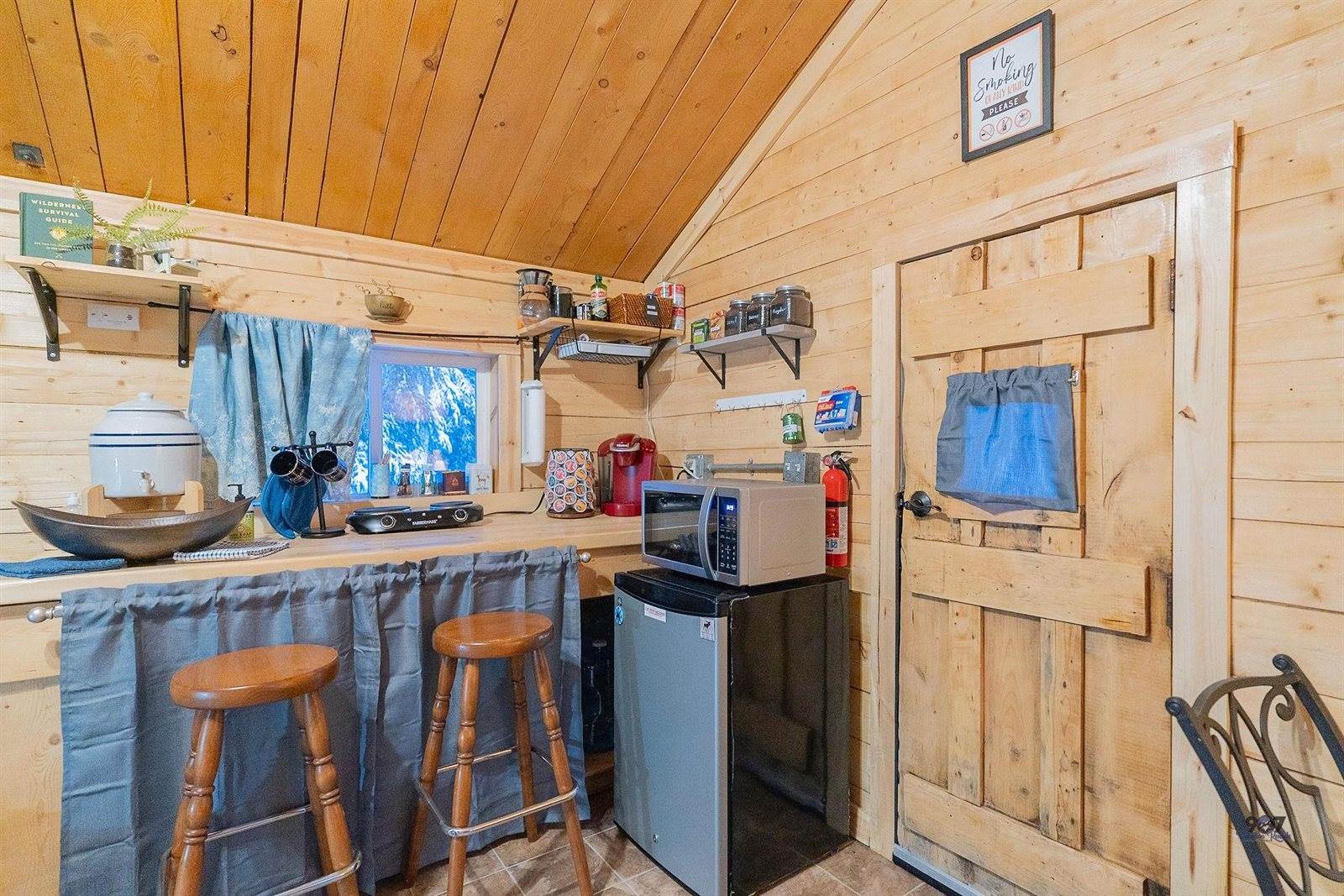 882 Tarsier Drive, Fairbanks, AK 99712