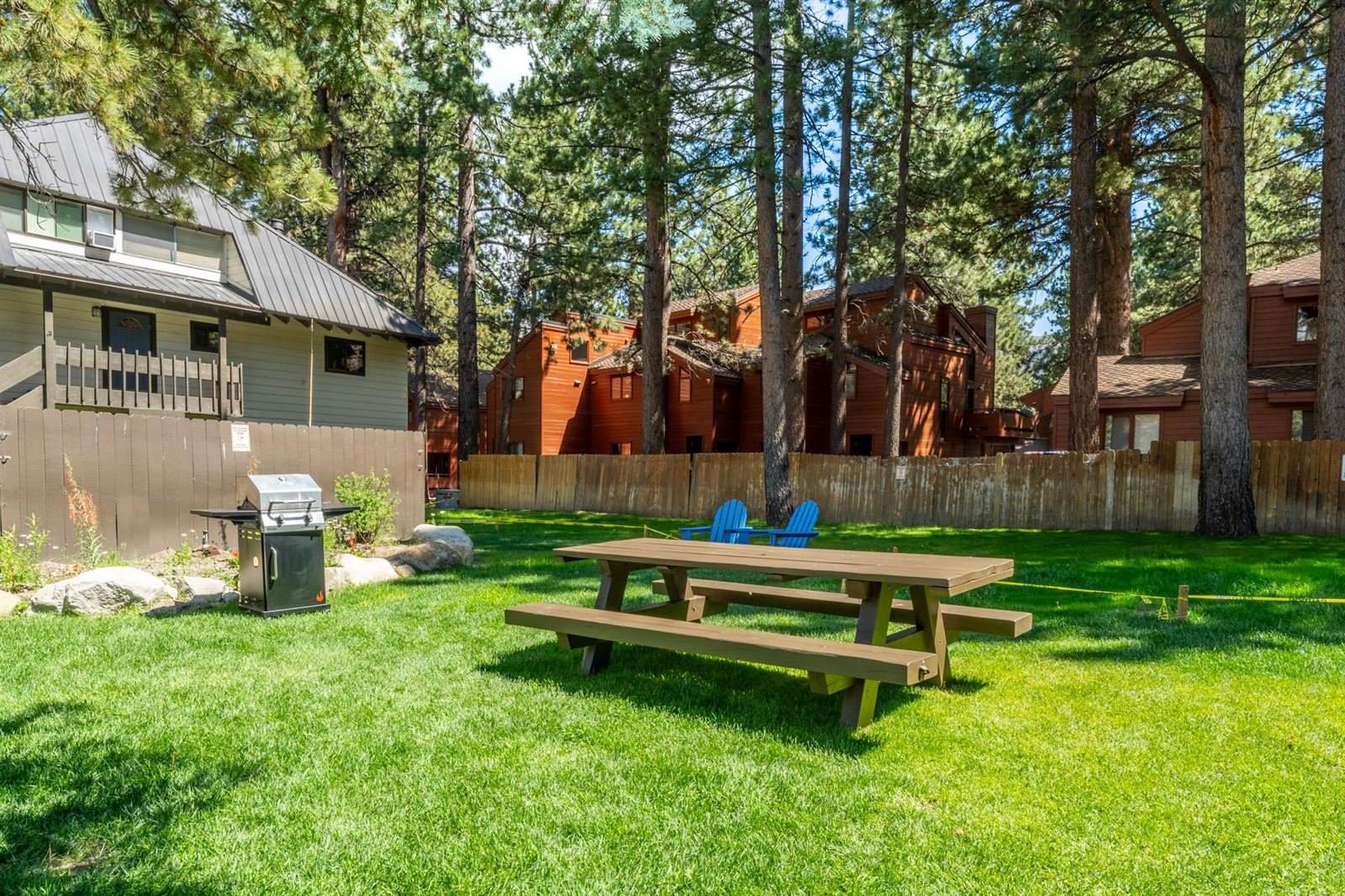 2289 Sierra Nevada Road #G-3, Mammoth Lakes, CA 93546