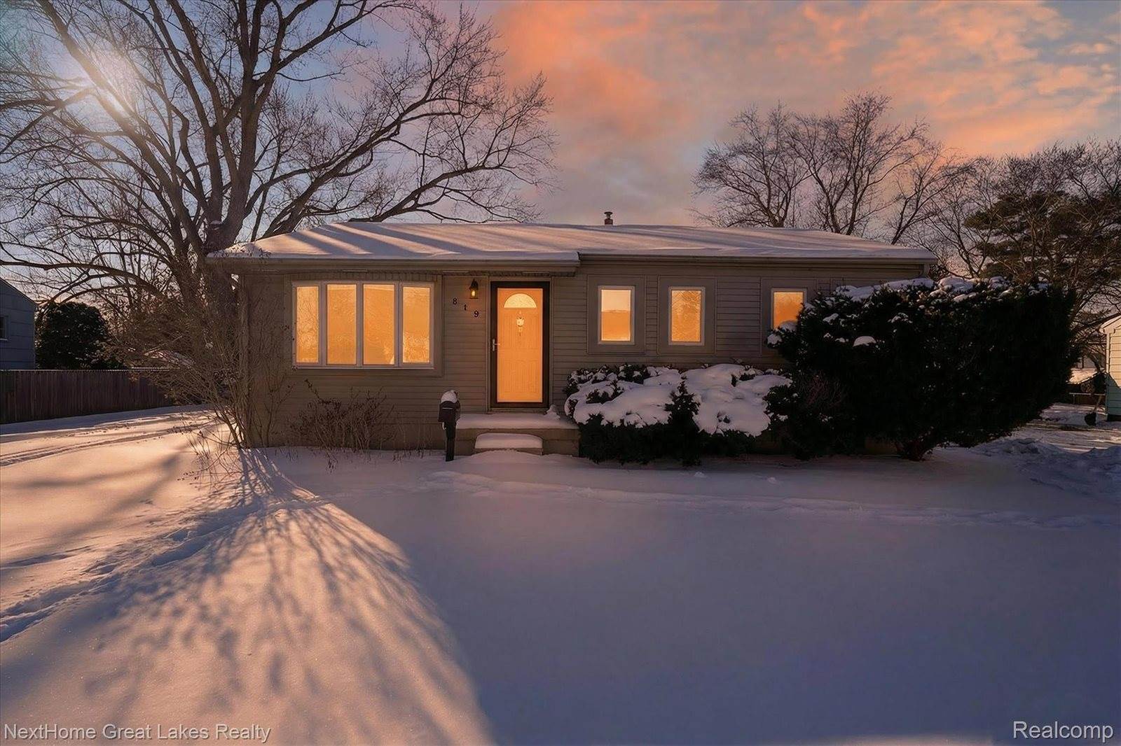 819 Southwood Drive, FentonCity_Genesee, MI 48430