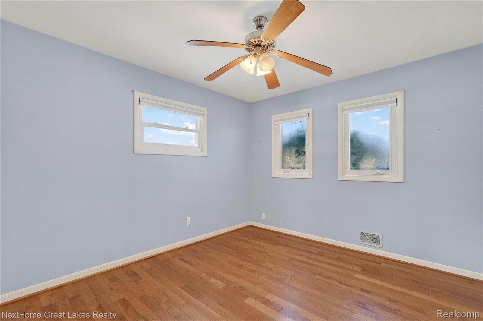 819 Southwood Drive, FentonCity_Genesee, MI 48430