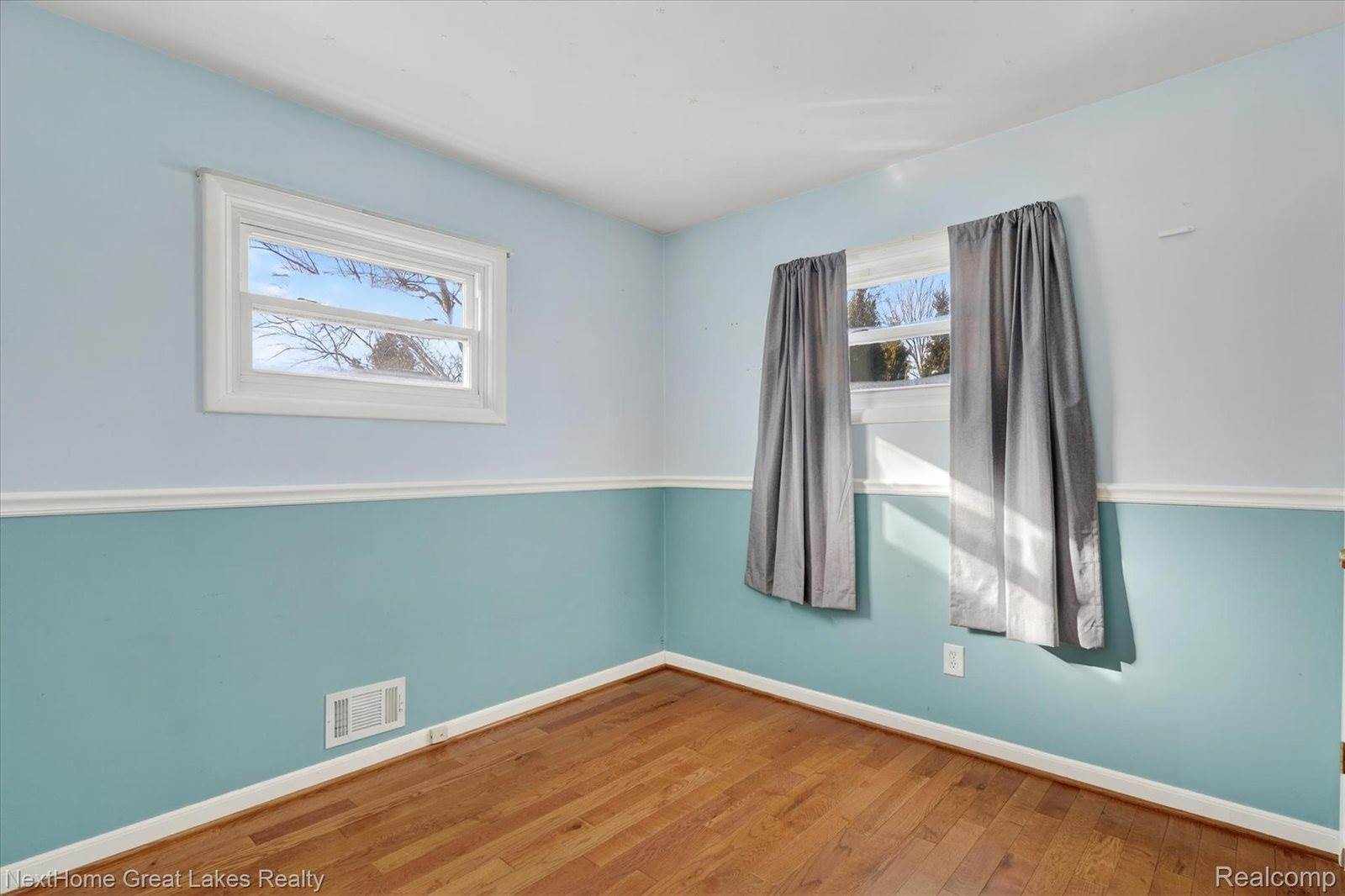 819 Southwood Drive, FentonCity_Genesee, MI 48430