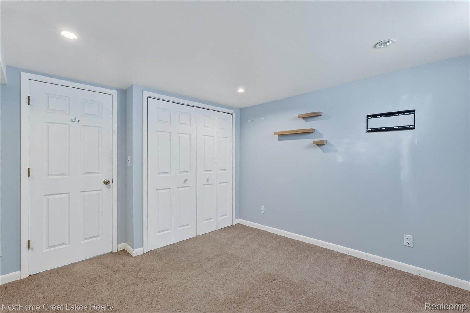819 Southwood Drive, FentonCity_Genesee, MI 48430