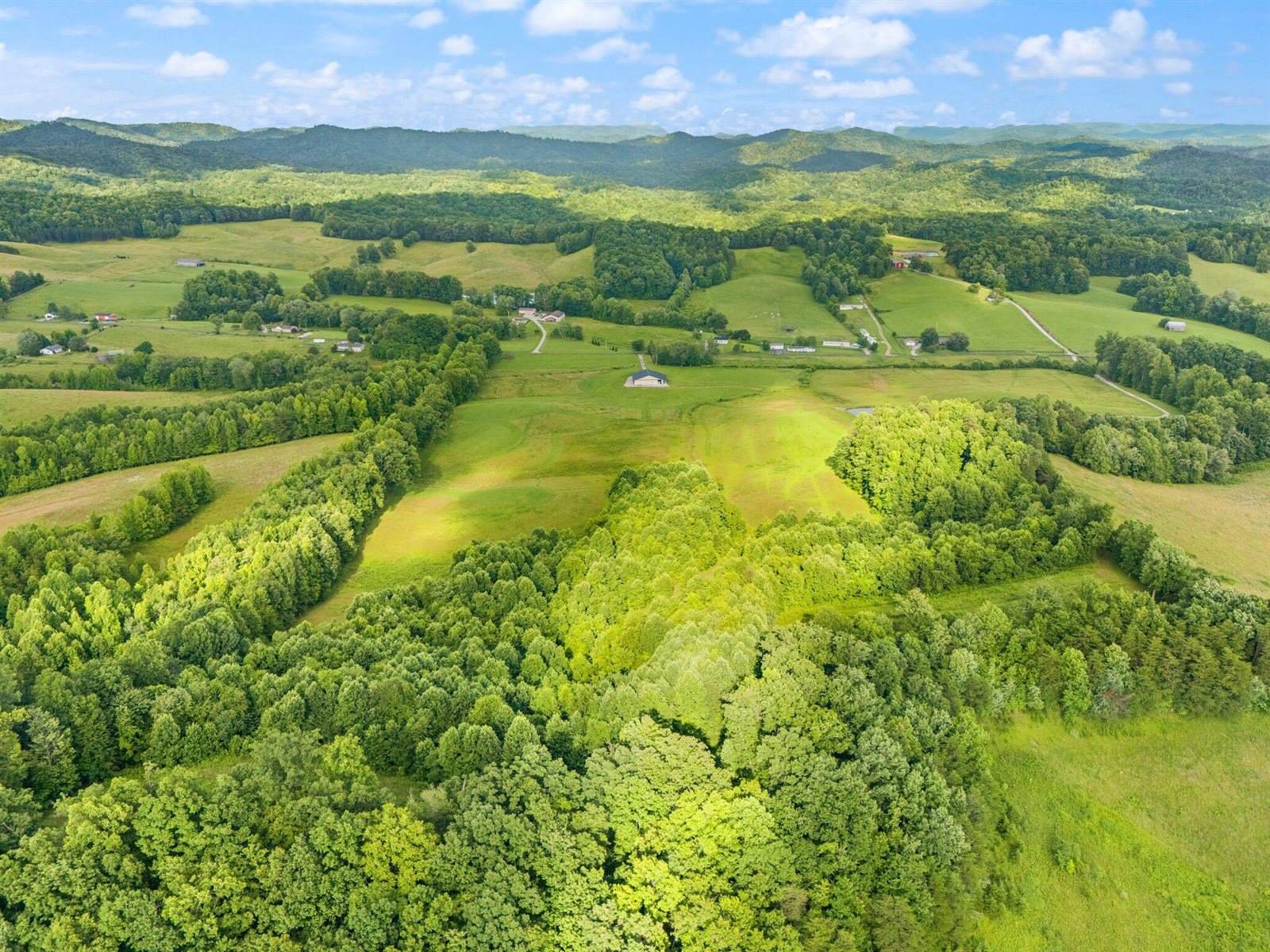 1114 Matt Baker Road, London, KY 40744