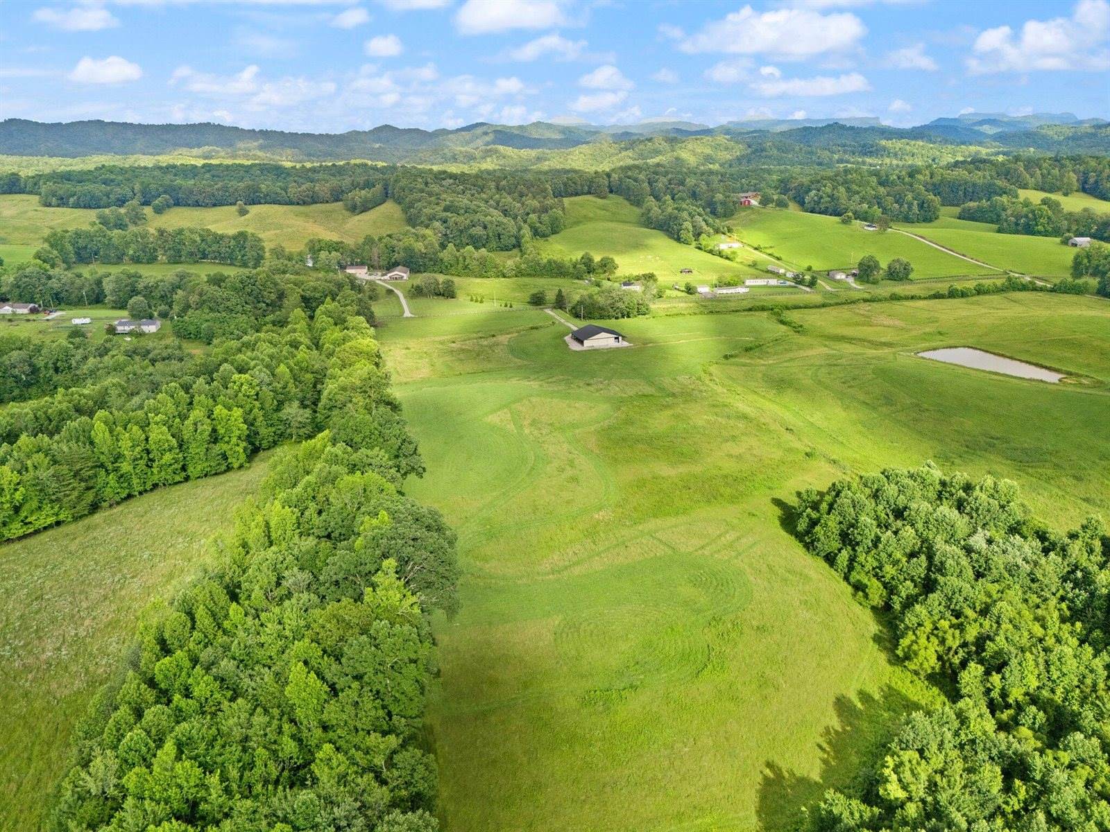 1114 Matt Baker Road, London, KY 40744