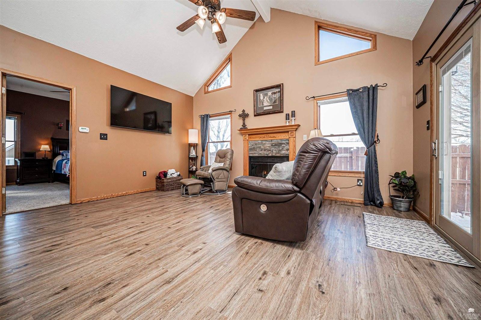 401 Dewey Street, Solomon, KS 67480