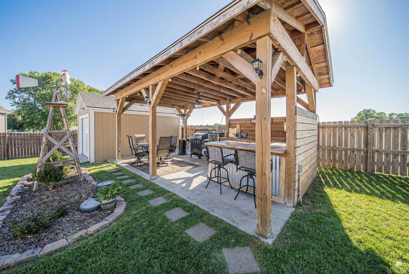 401 Dewey Street, Solomon, KS 67480