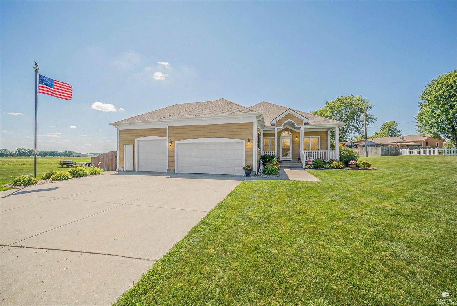 401 Dewey Street, Solomon, KS 67480