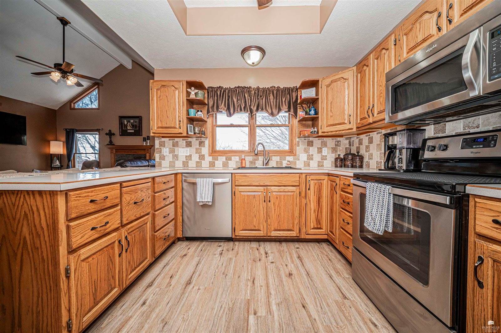 401 Dewey Street, Solomon, KS 67480