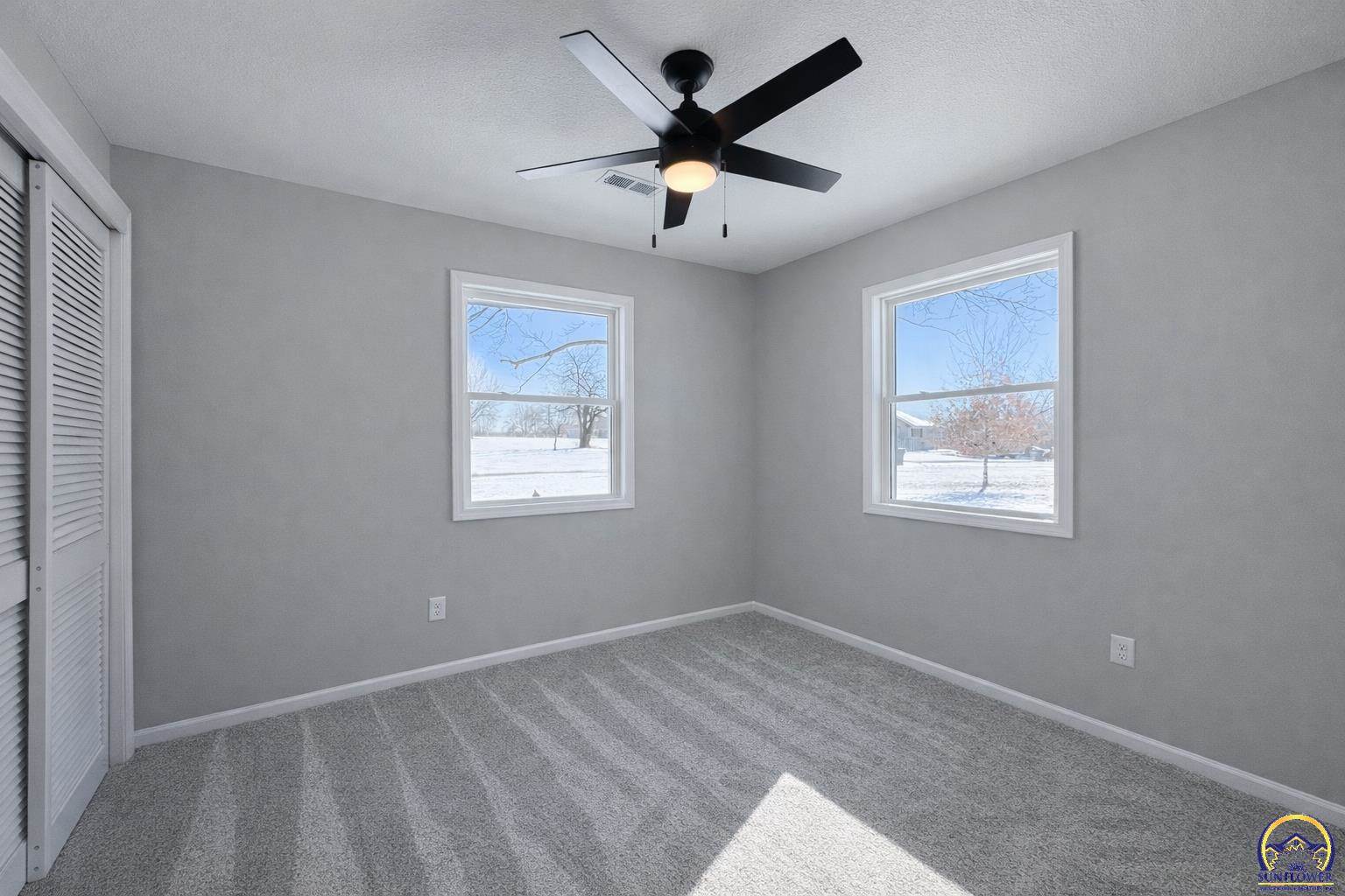 7879 Seneca Lake RD, Ozawkie, KS 66070