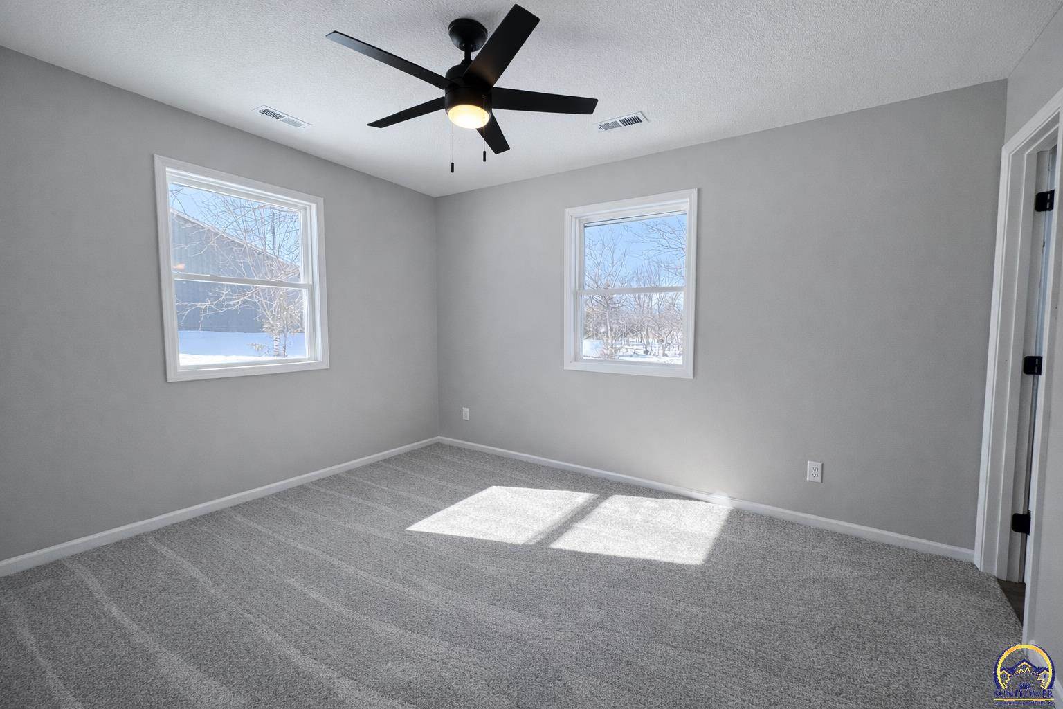 7879 Seneca Lake RD, Ozawkie, KS 66070