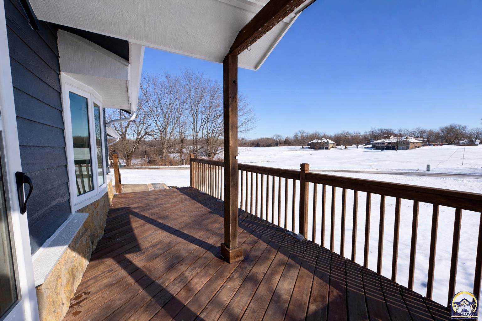 7879 Seneca Lake RD, Ozawkie, KS 66070