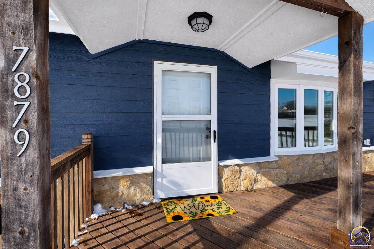 7879 Seneca Lake RD, Ozawkie, KS 66070