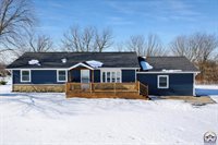 7879 Seneca Lake RD, Ozawkie, KS 66070