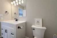 7879 Seneca Lake RD, Ozawkie, KS 66070