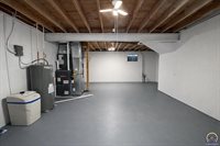 7879 Seneca Lake RD, Ozawkie, KS 66070