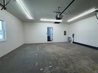 7879 Seneca Lake RD, Ozawkie, KS 66070