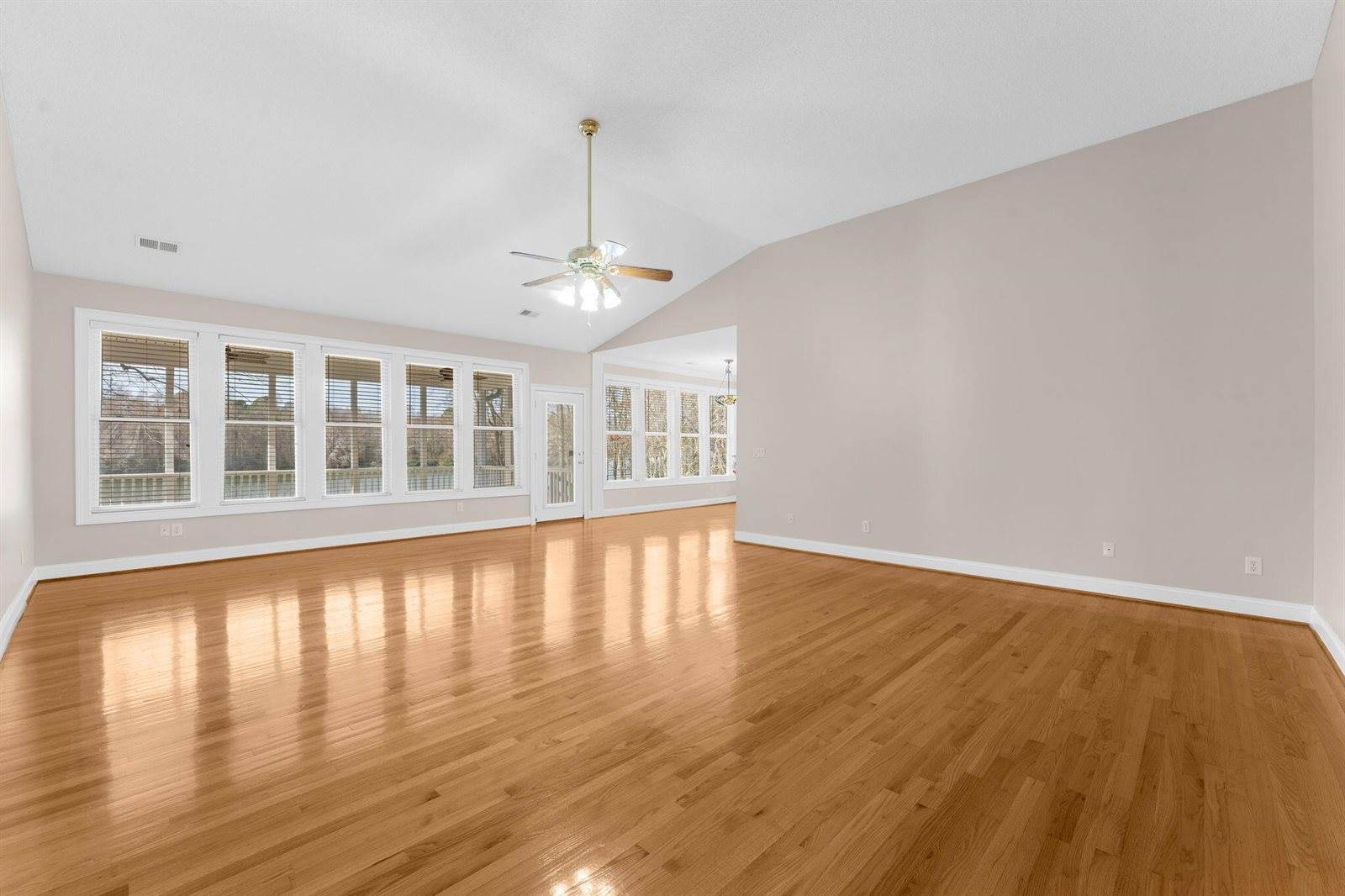 146 Loganberry Circle, Goose Creek, SC 29445