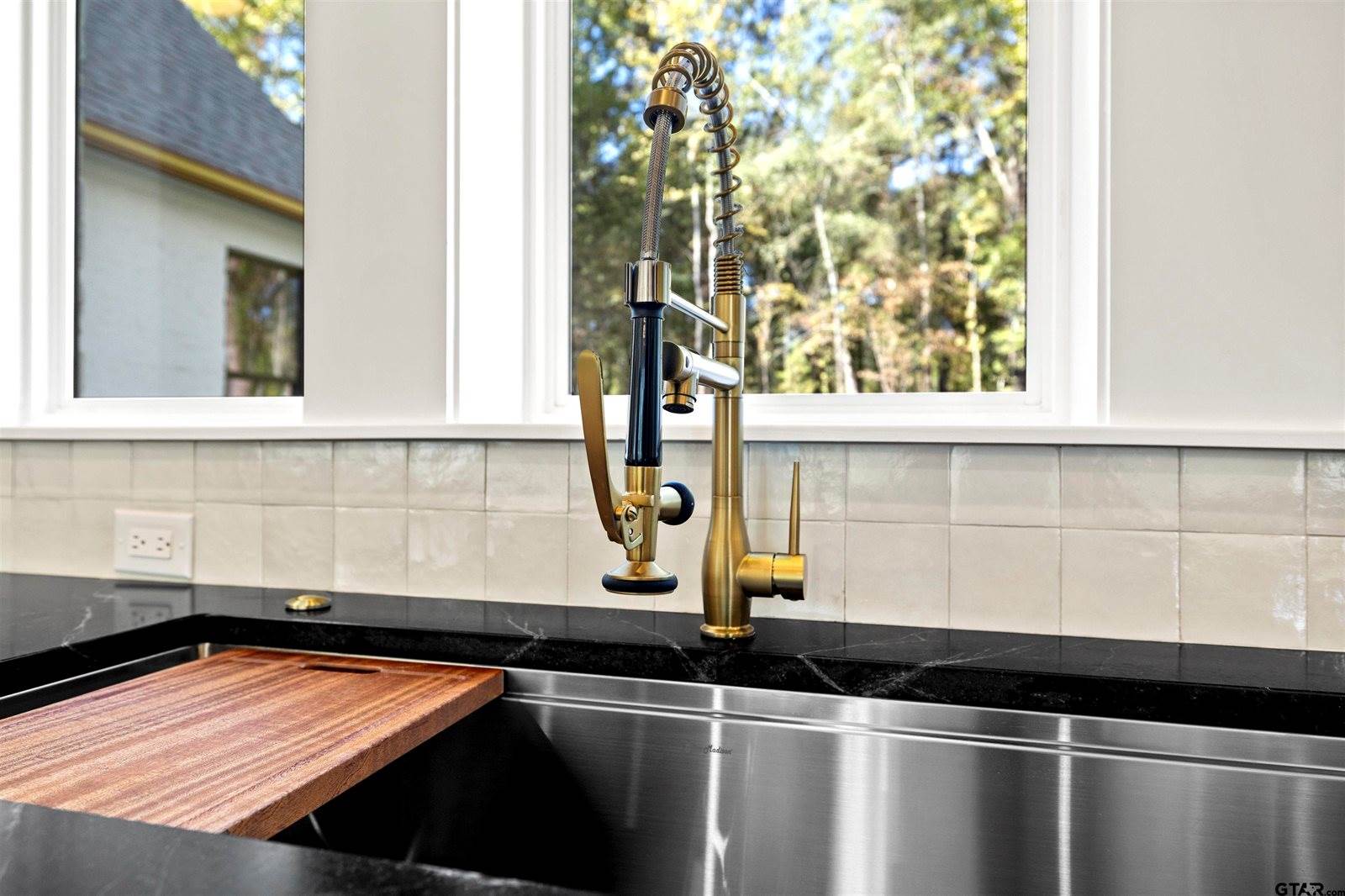 1915 Magnolia Trail, Tyler, TX 75703