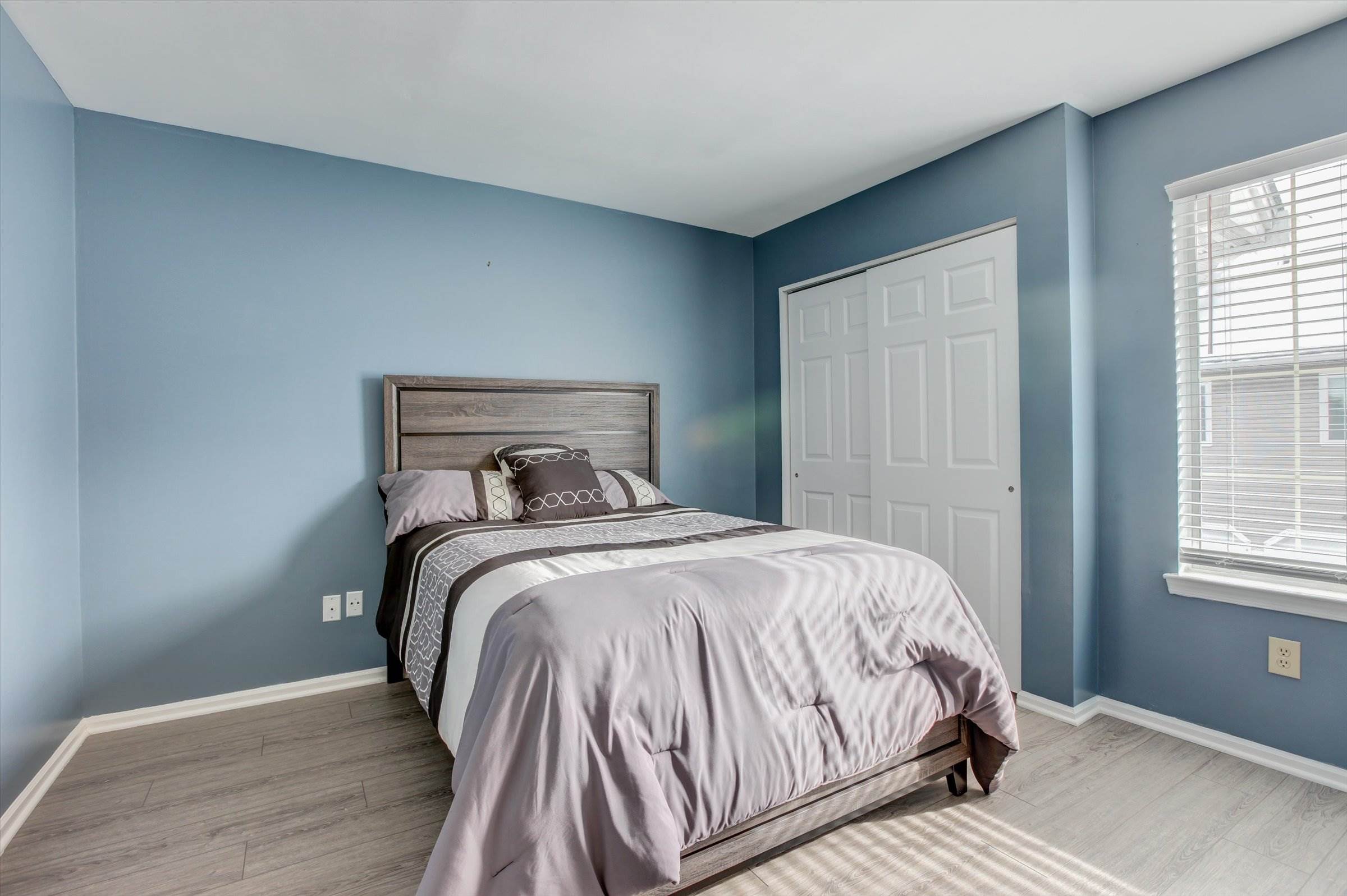 18 Birchwood Rd, Bedminster, NJ 07921