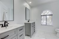 18 Birchwood Rd, Bedminster, NJ 07921