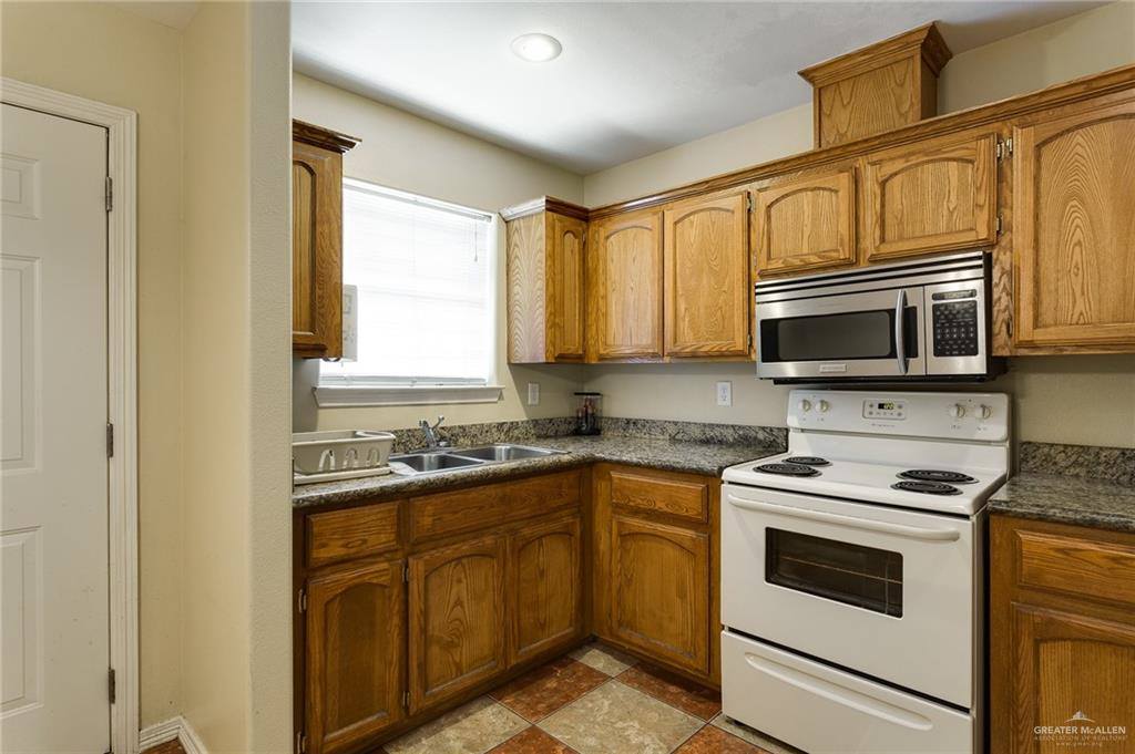 2010 Bahamas Drive, #3, Edinburg, TX 78541