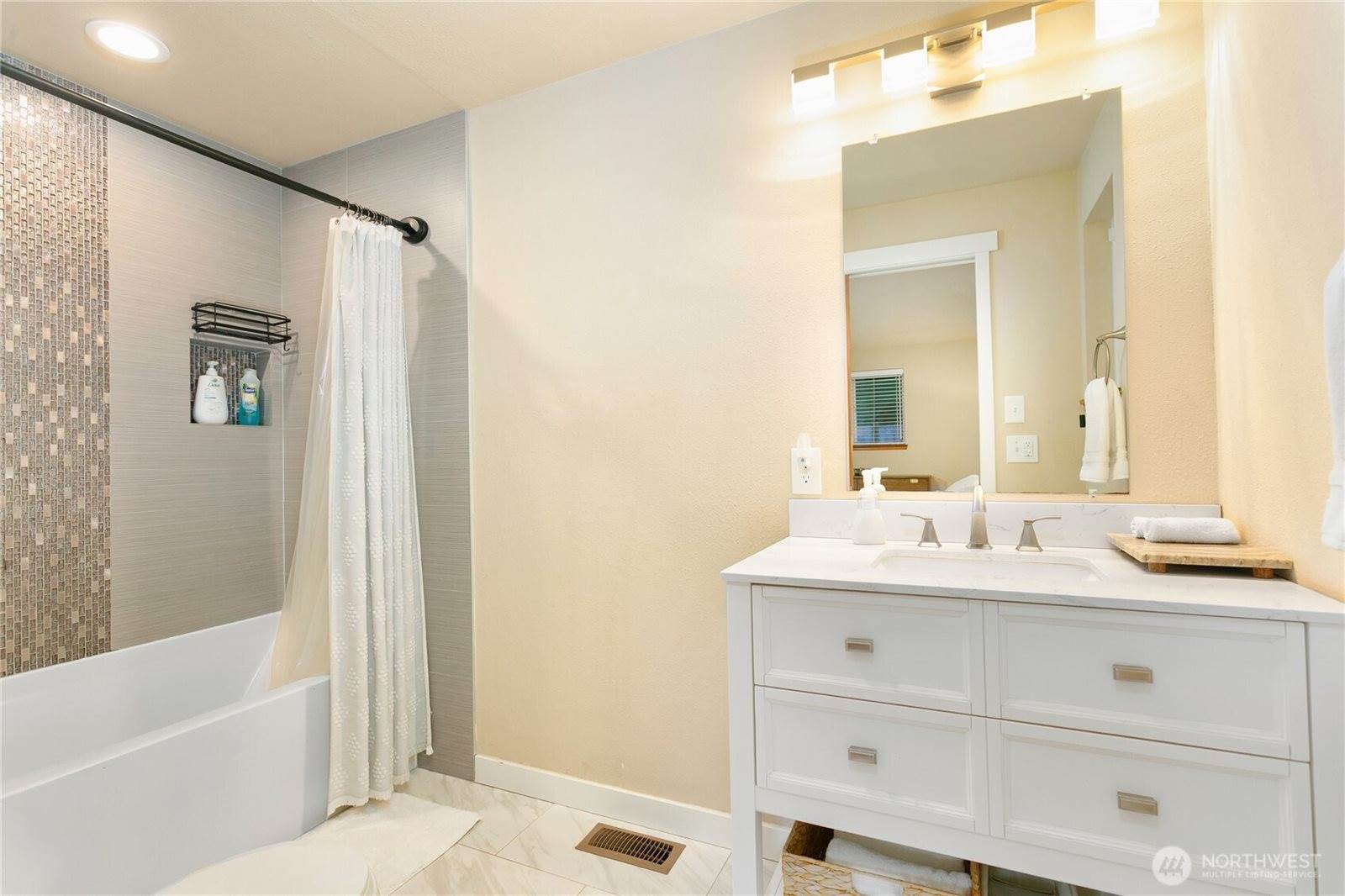 10817 147th Street East, Puyallup, WA 98374