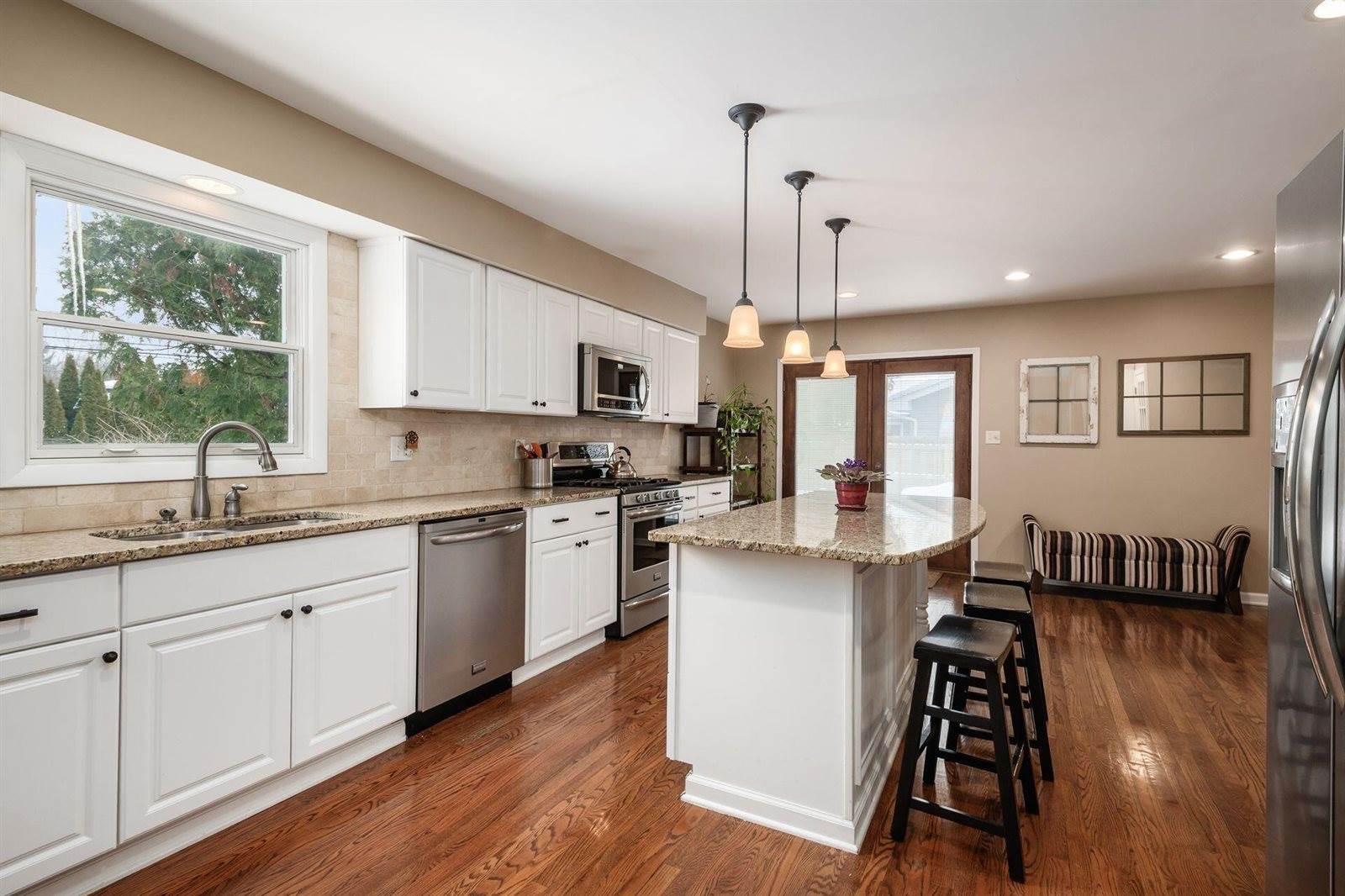 80 Rockwell Way, Worthington, OH 43085