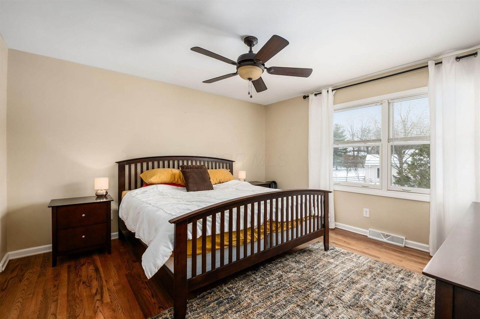 80 Rockwell Way, Worthington, OH 43085