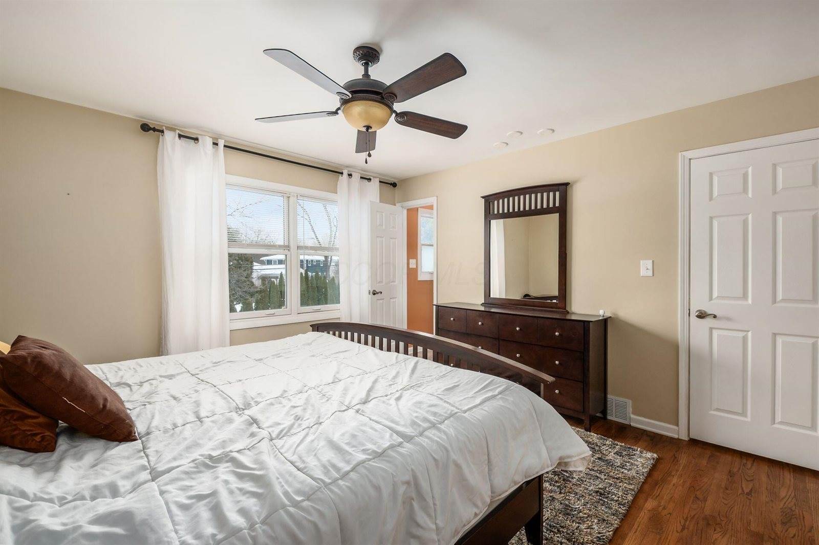 80 Rockwell Way, Worthington, OH 43085