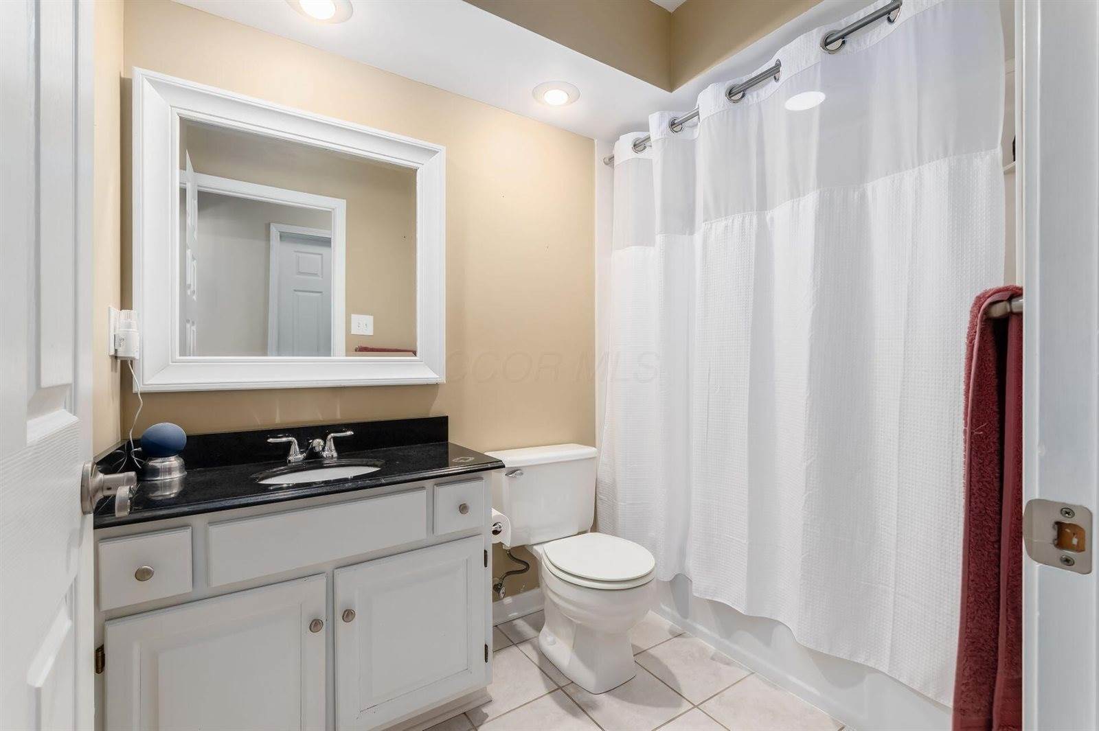 80 Rockwell Way, Worthington, OH 43085