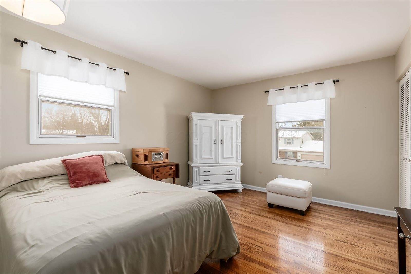 80 Rockwell Way, Worthington, OH 43085