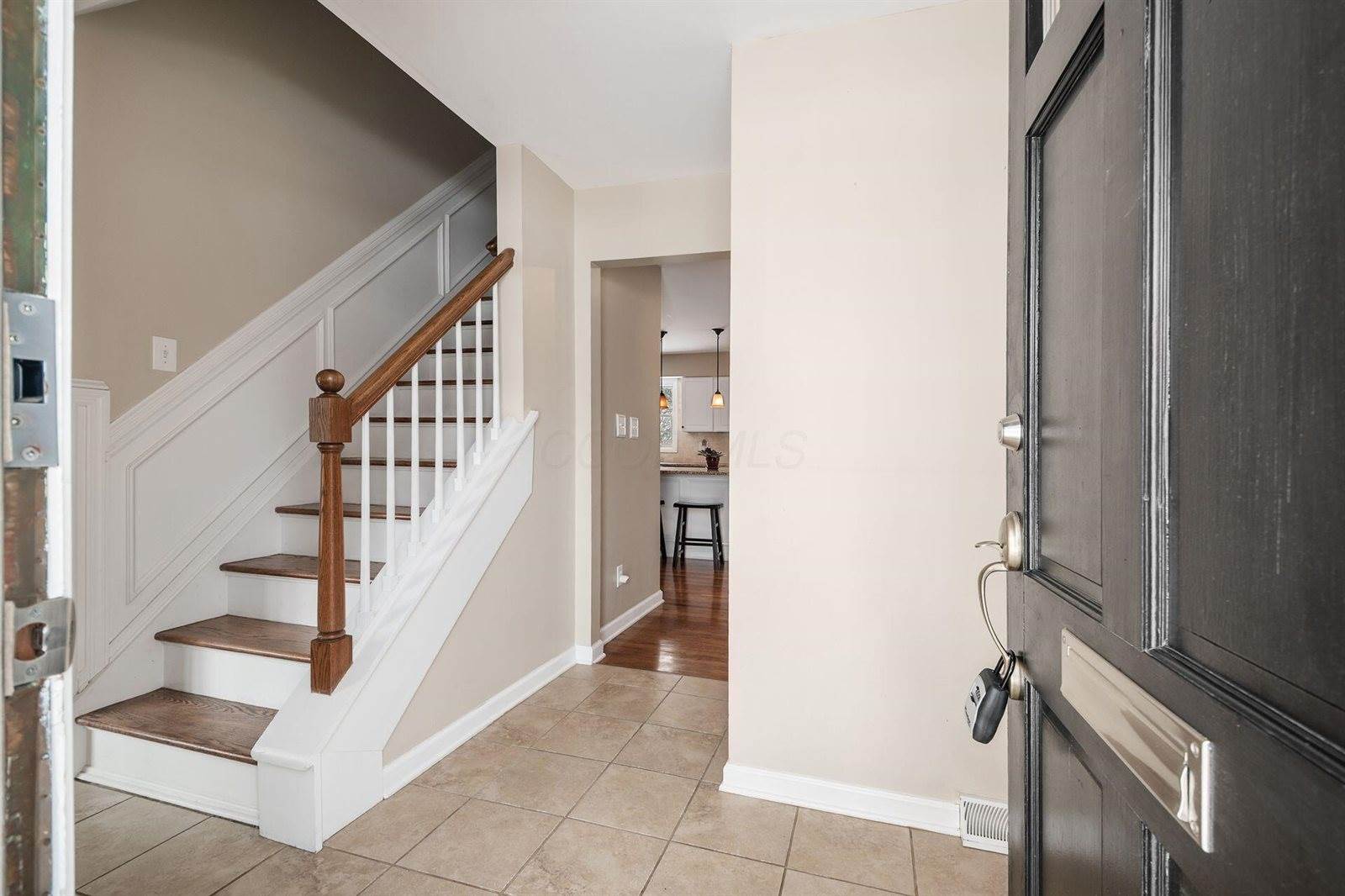 80 Rockwell Way, Worthington, OH 43085