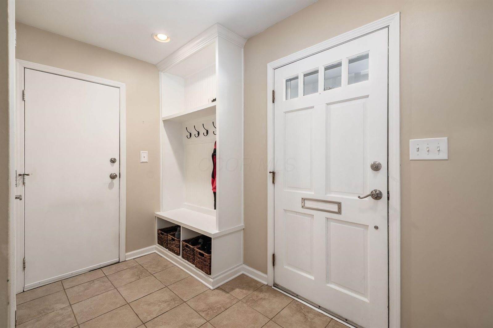 80 Rockwell Way, Worthington, OH 43085