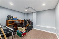 80 Rockwell Way, Worthington, OH 43085