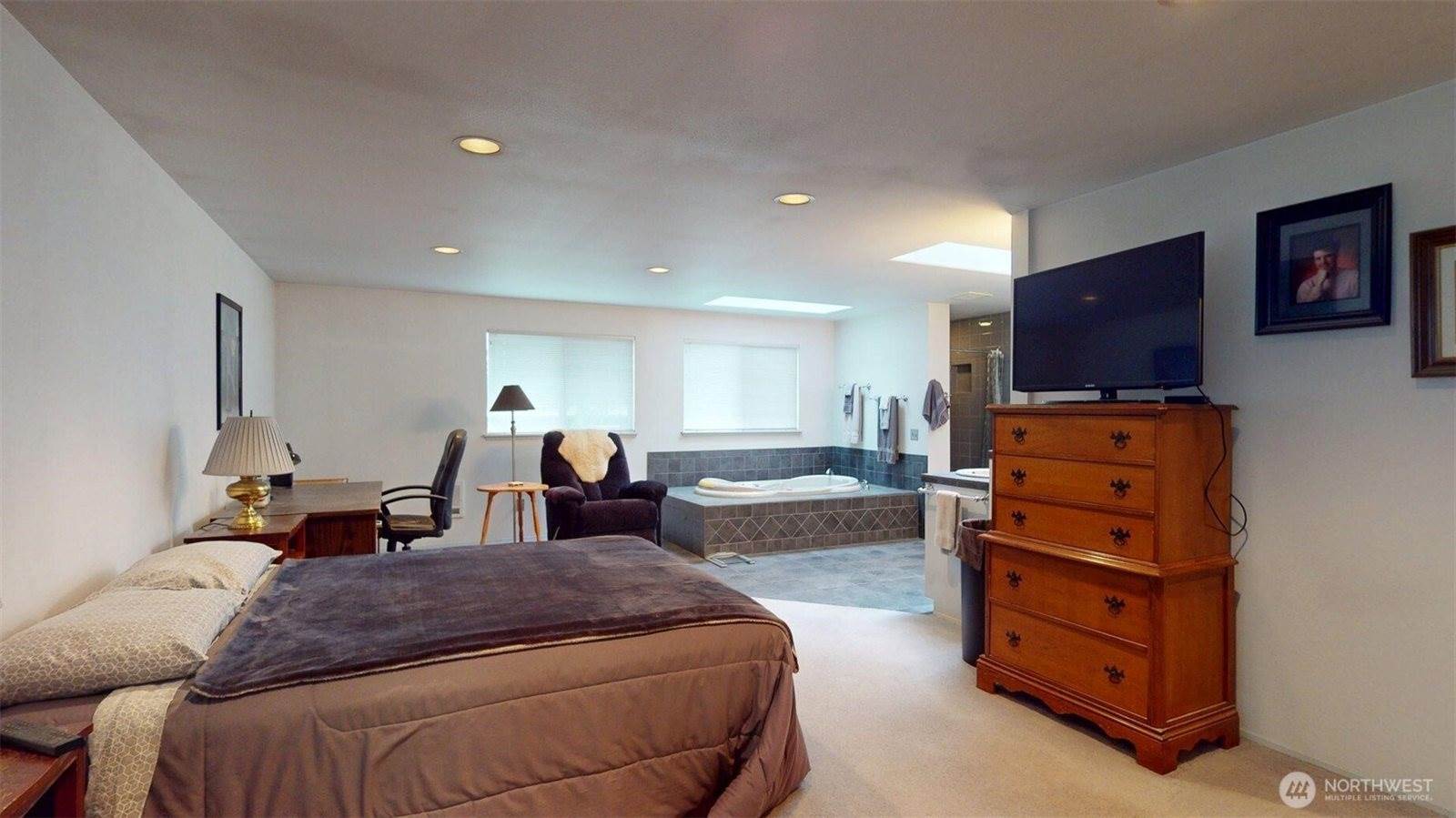 12293 Gull Drive, Burlington, WA 98233