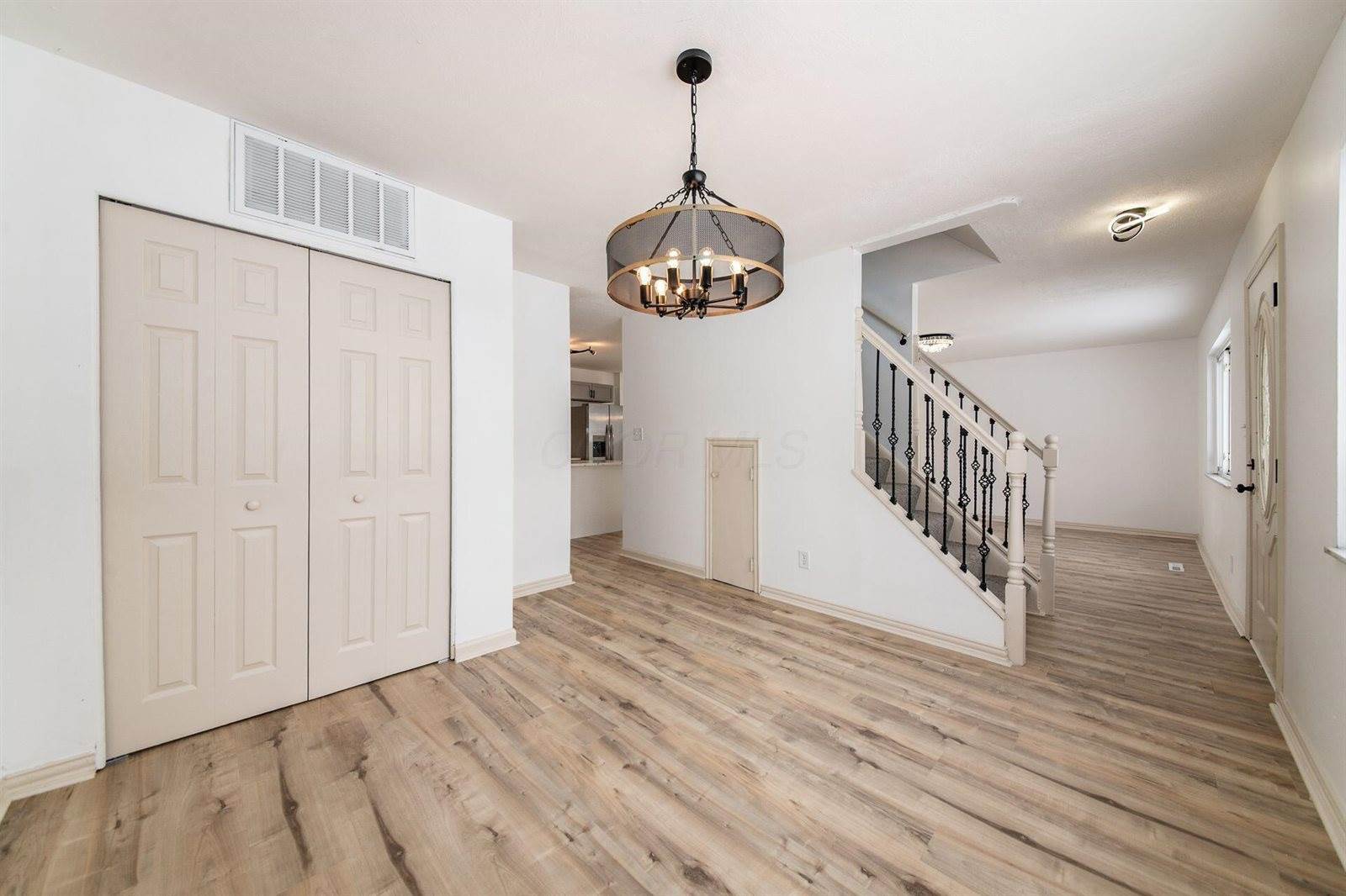 5207 Kornwal Drive, Columbus, OH 43232