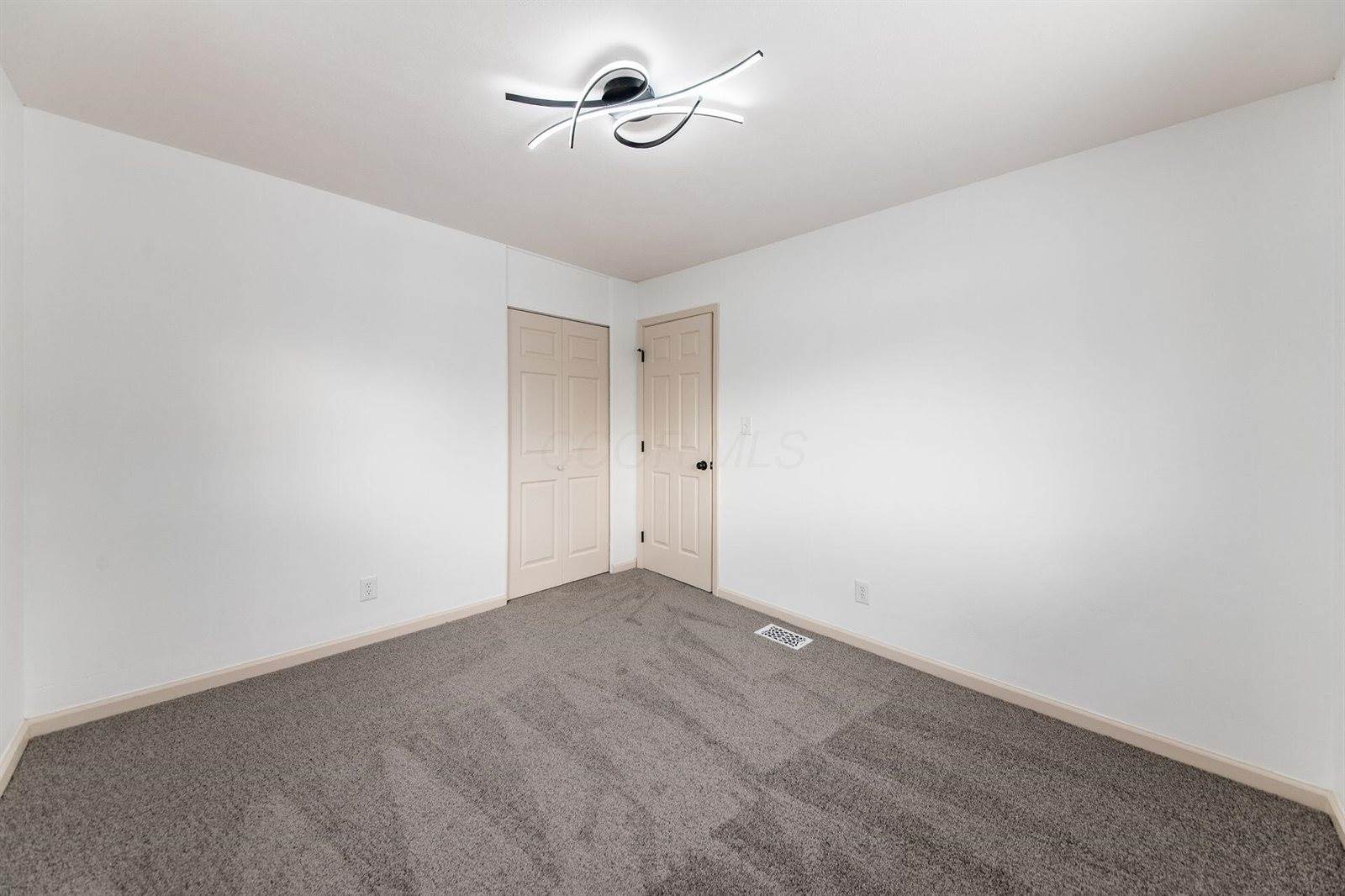 5207 Kornwal Drive, Columbus, OH 43232