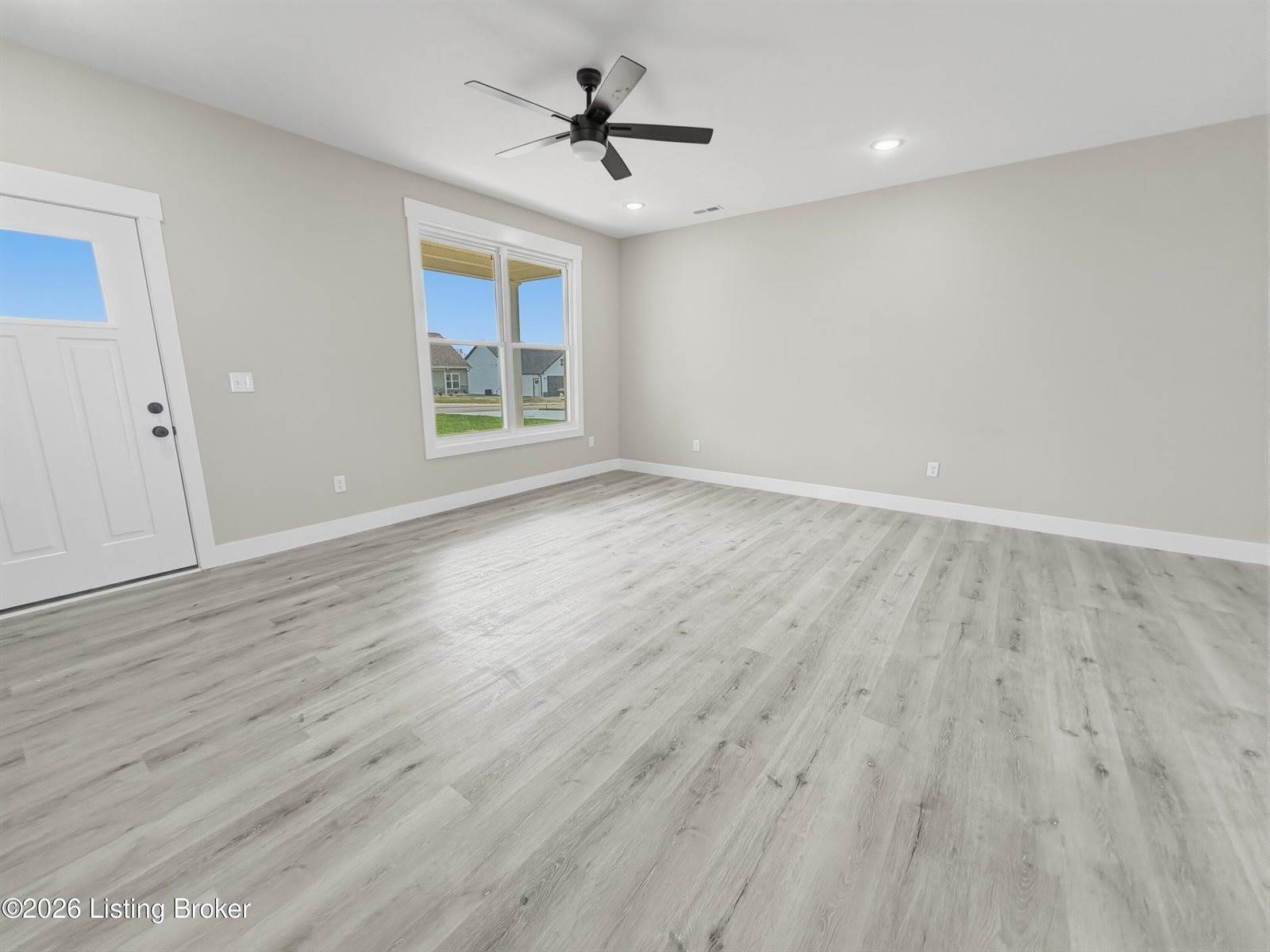 10 Betty Boyd Ln, Brandenburg, KY 40108