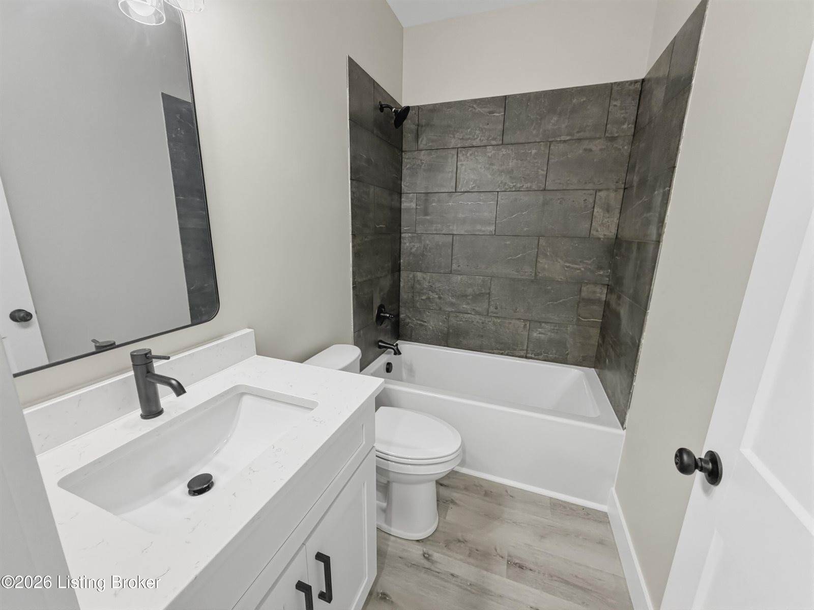 10 Betty Boyd Ln, Brandenburg, KY 40108