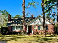 1613 Camellia Drive, Waycross, GA 31501