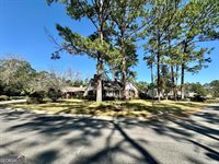 1613 Camellia Drive, Waycross, GA 31501