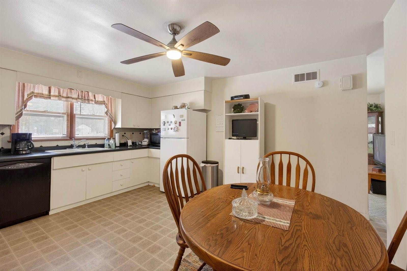 5620 N Park Road, Wisconsin Rapids, WI 54494