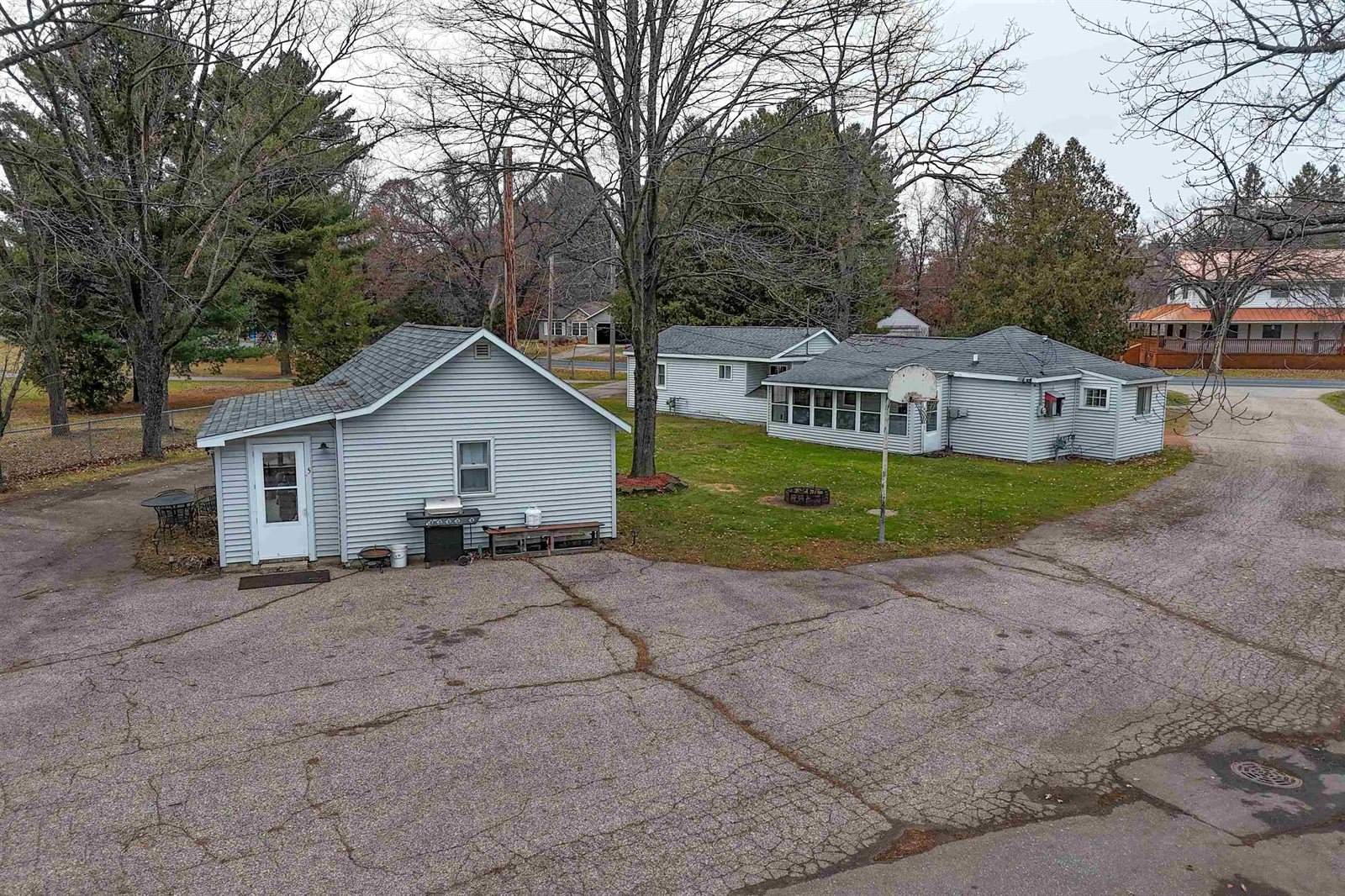 5620 N Park Road, Wisconsin Rapids, WI 54494