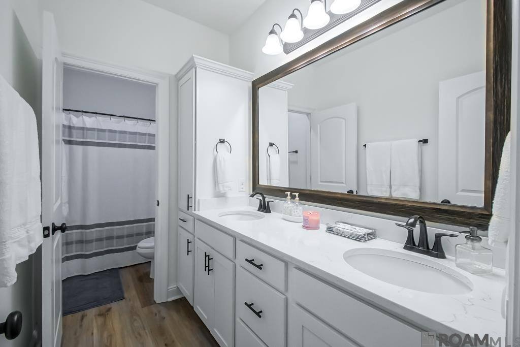 8922 Dalwood Dr, Denham Springs, LA 70726