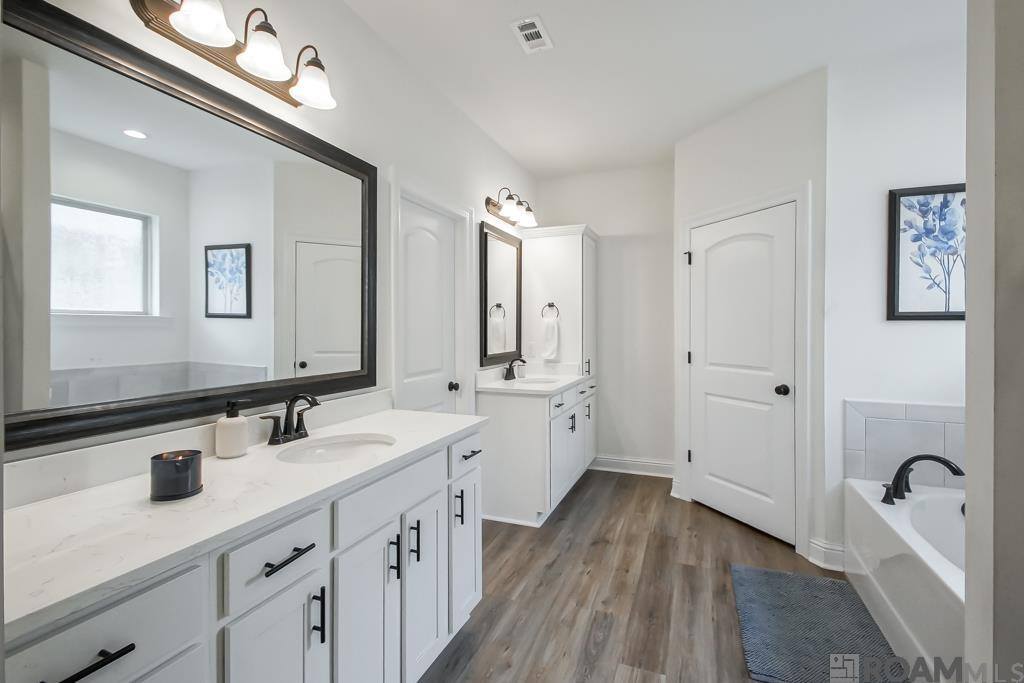 8922 Dalwood Dr, Denham Springs, LA 70726