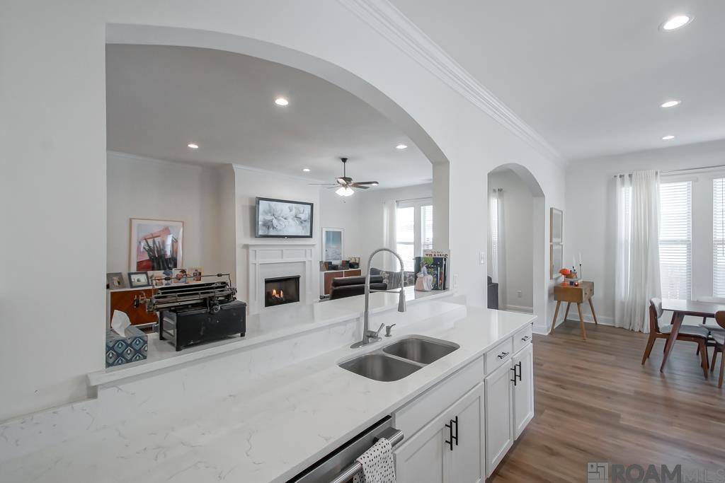 8922 Dalwood Dr, Denham Springs, LA 70726