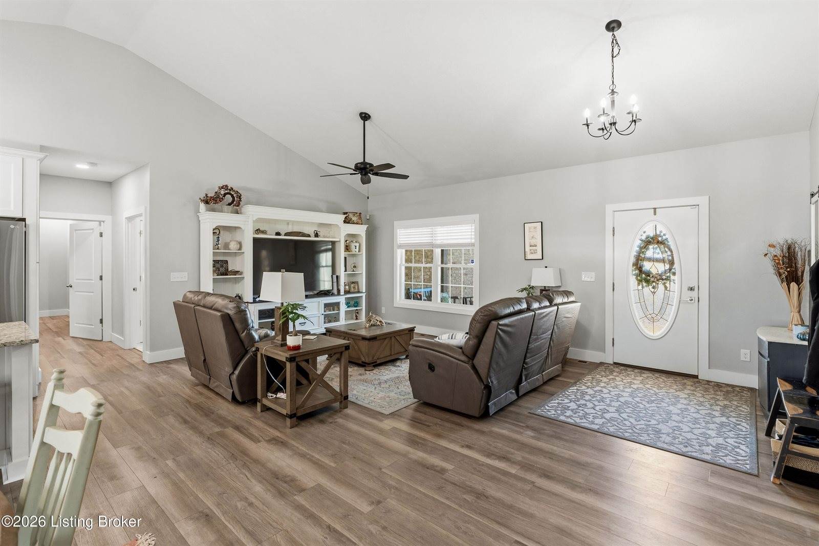 166 Creekstone Dr, Radcliff, KY 40160